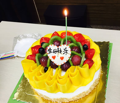 分享溫馨時光——11、12月份優(yōu)網(wǎng)科技員工生日會剪影